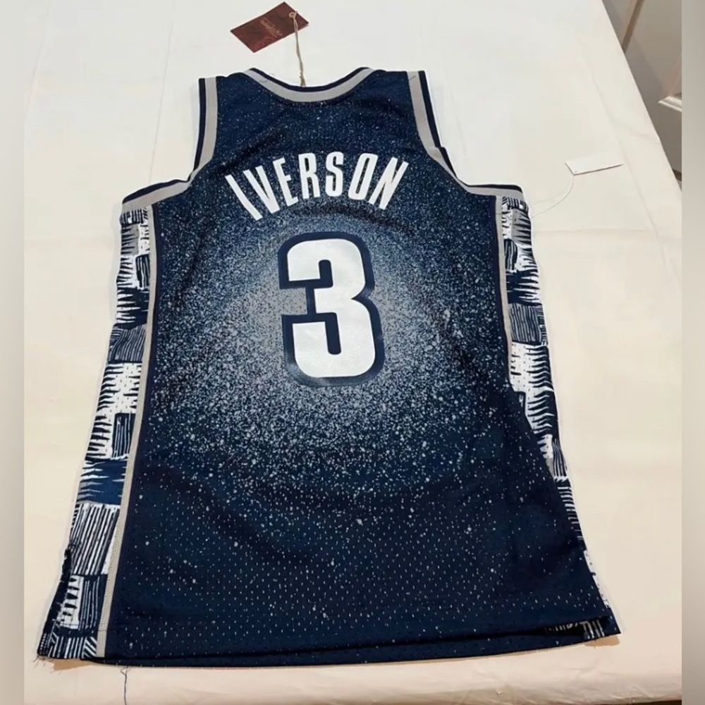 NWT $135.00 MITCHELL & NESS Georgetown Allen Iverson Jersey Gradient Blue - Picture 3 of 3